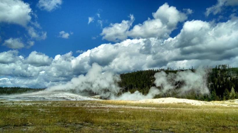 Old Faithful geyser, Yellowstone